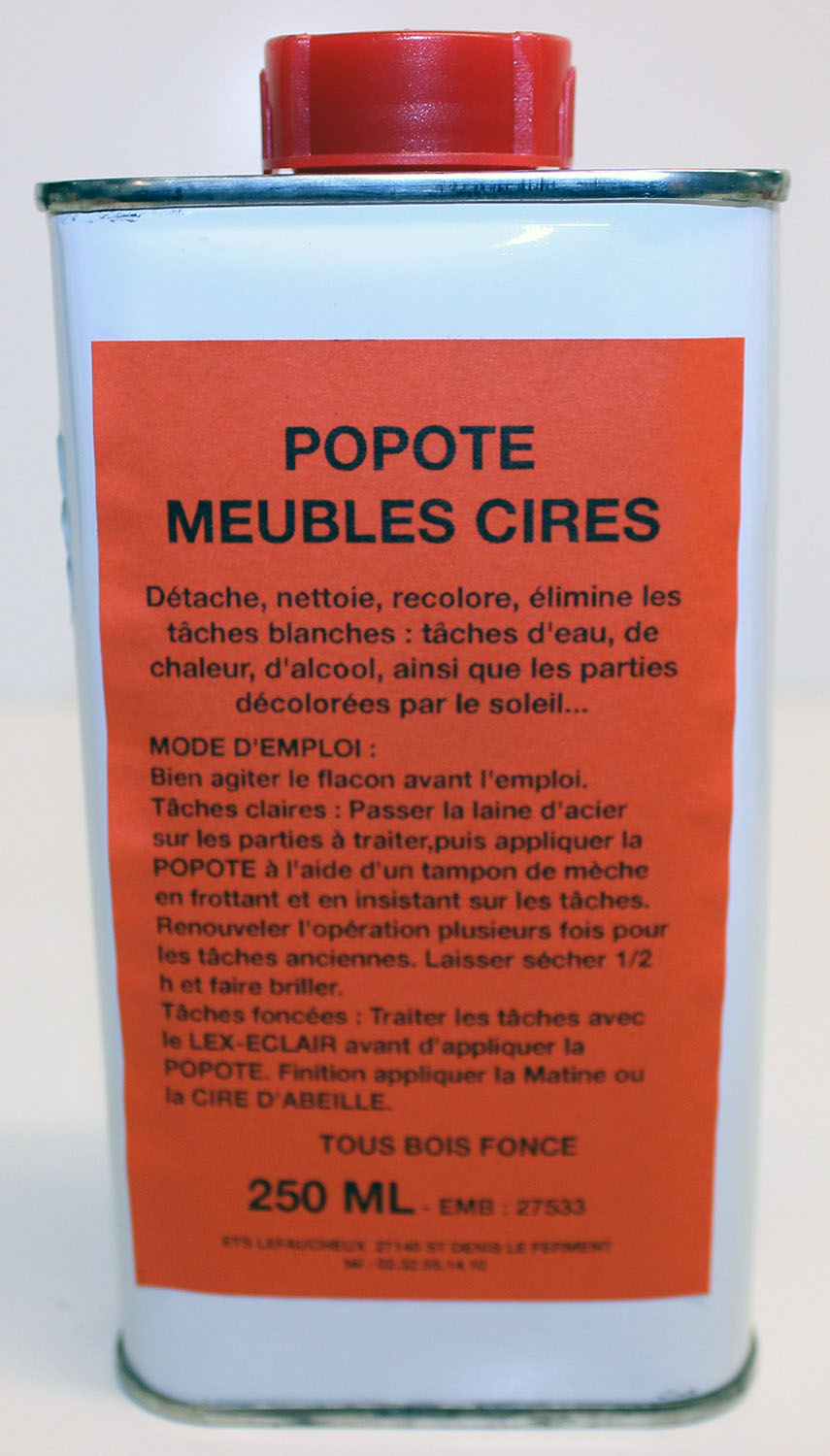 Appliquer une finition cirée sur un meuble en bois : mode d'emploi